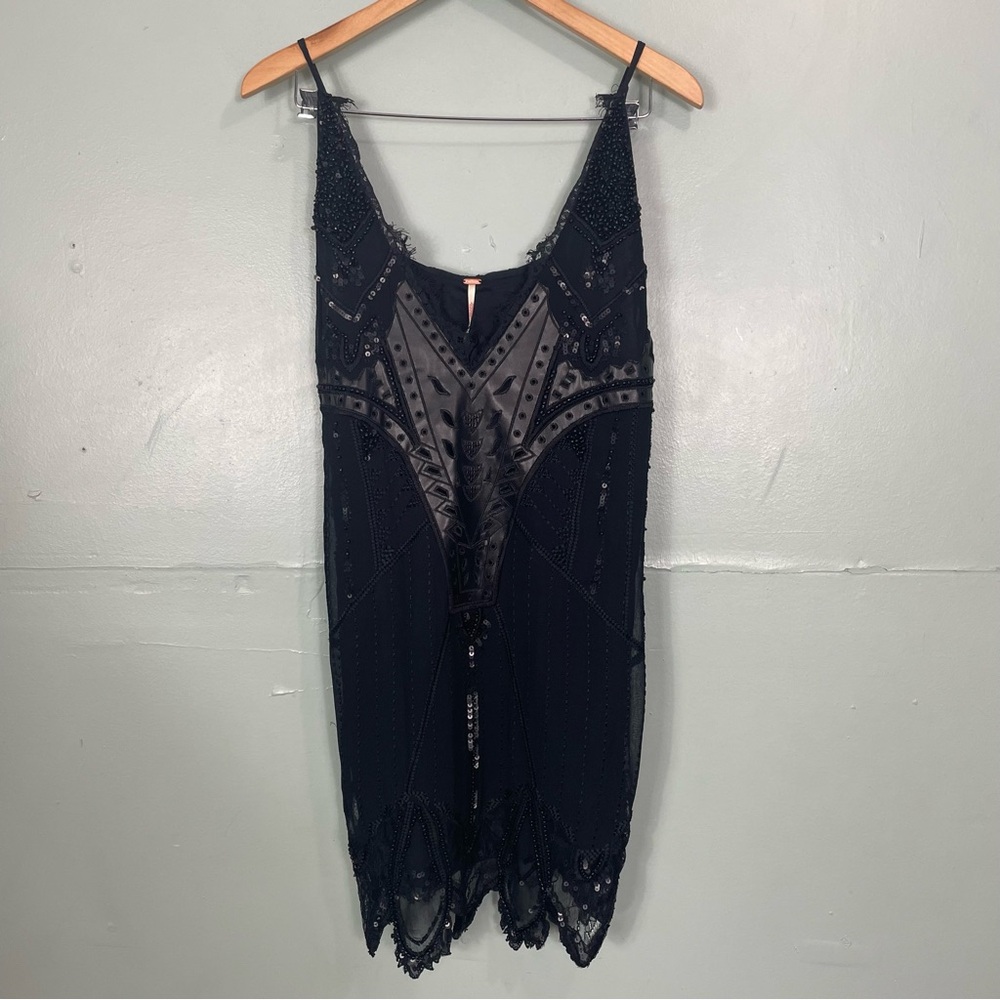 Free People Blooms At Night Mini Dress Sequence Beaded Women Sz XS Black Lined - Picture 2 of 8
